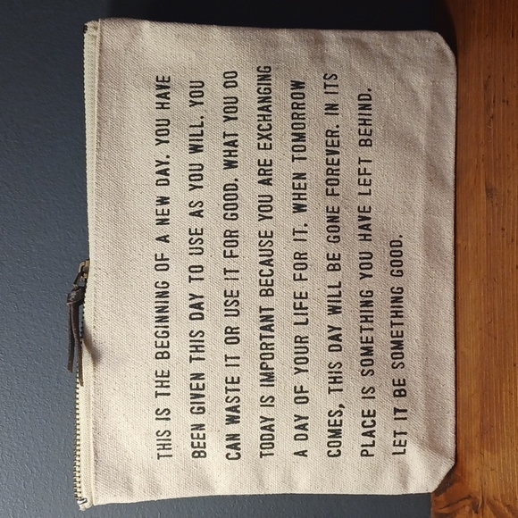 Cosmetic bag - Picture 9 of 9